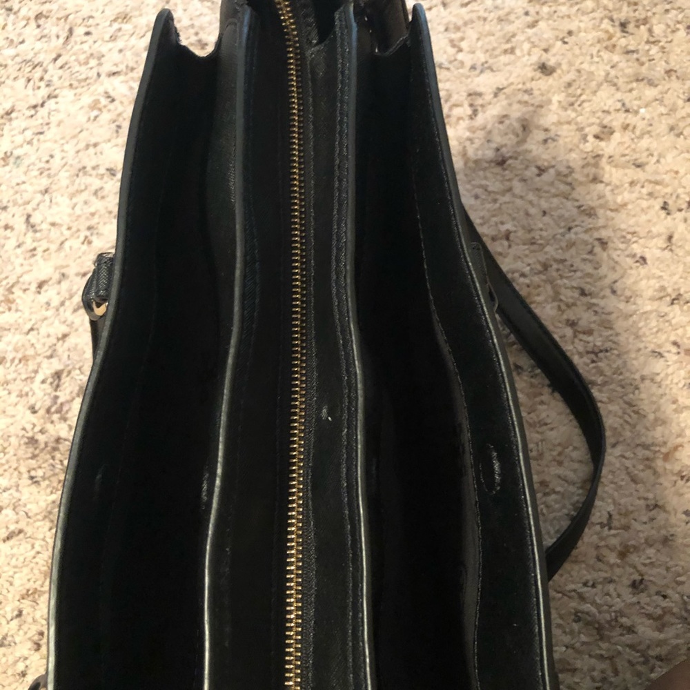 Beautiful, black genuine leather Tory Burch Tote - Picture 6 of 7